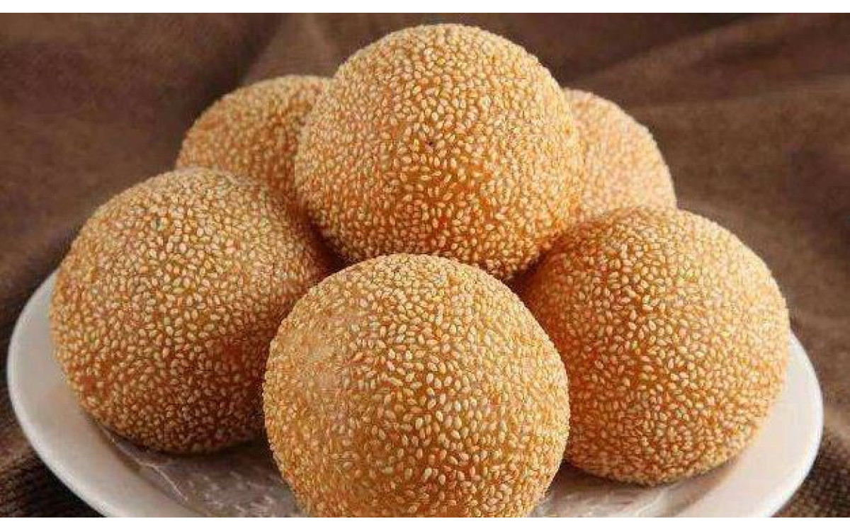 C&aacute;ch trộn bột l&agrave;m b&aacute;nh cam